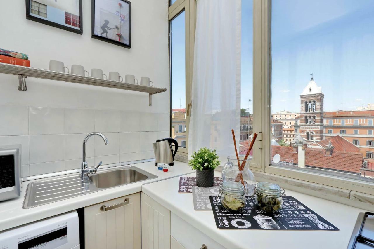 Via Firenze Terrace Apartment Rom